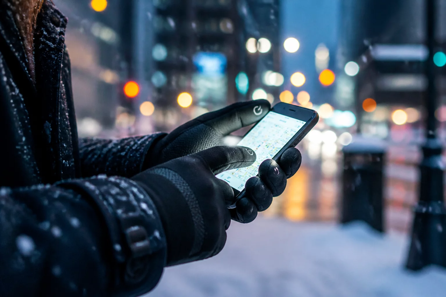 Must-Have Gloves for Winter Commutes